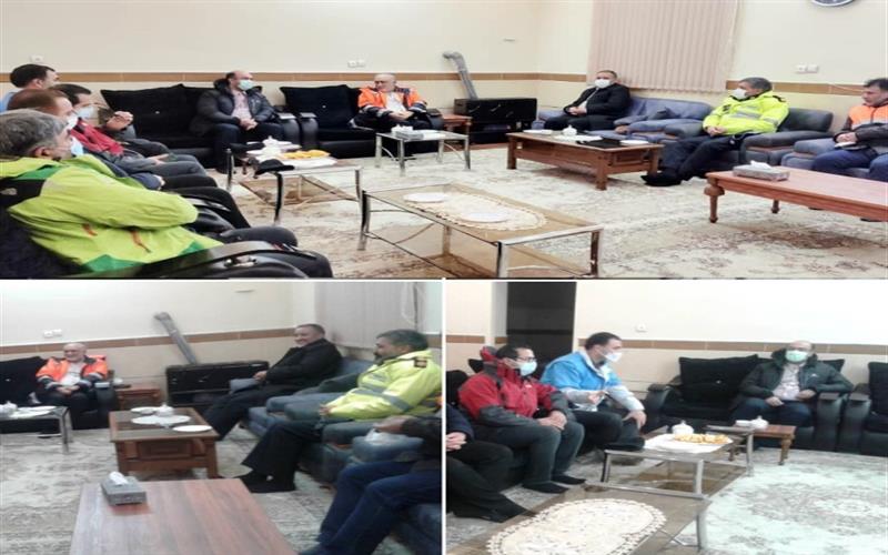 حضور استاندار سمنان در راهداری شهمیرزاد وبرگزاری جلسه مدیریت بحران